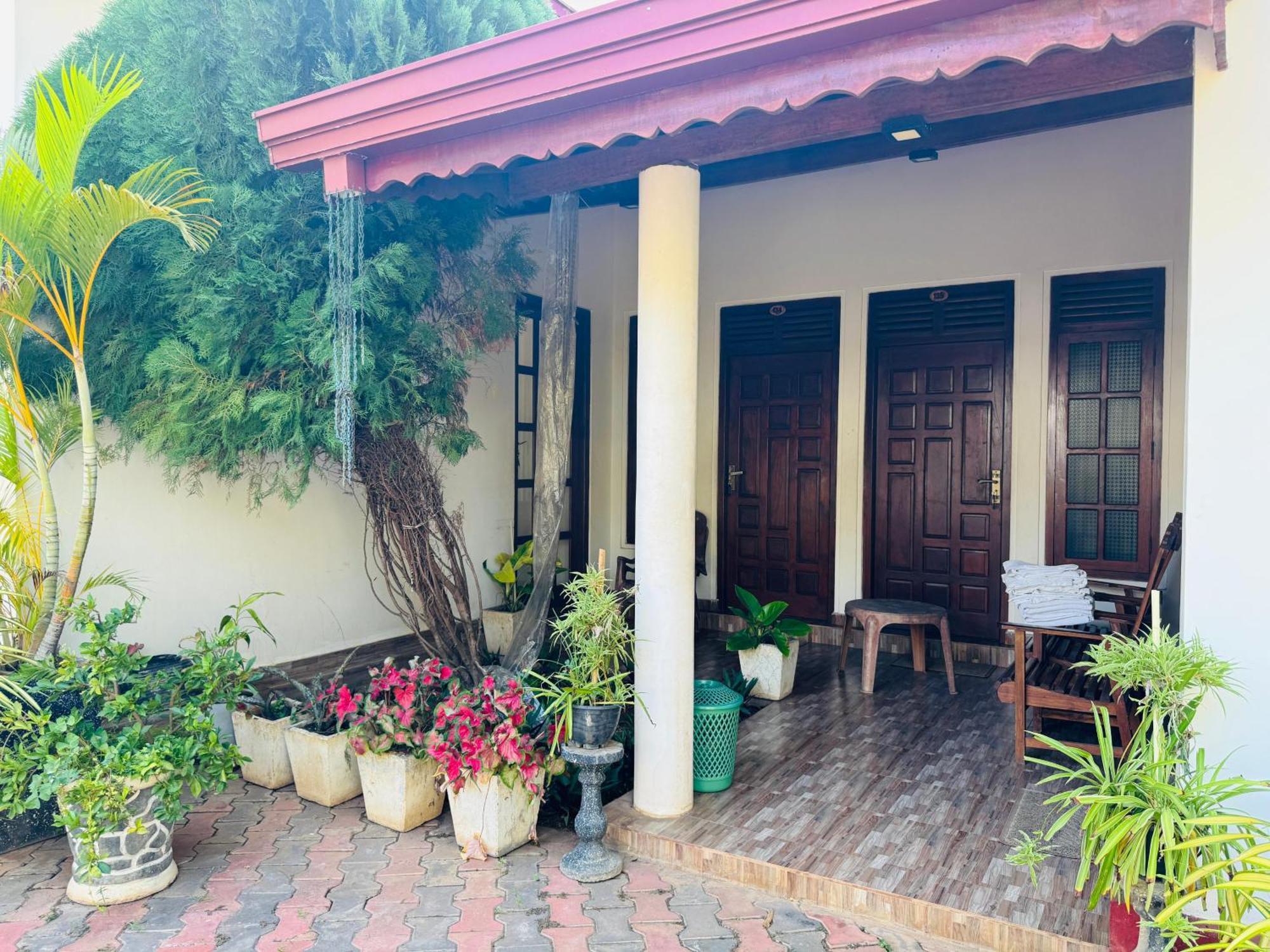 Aa Inn Trincomalee Habitación foto